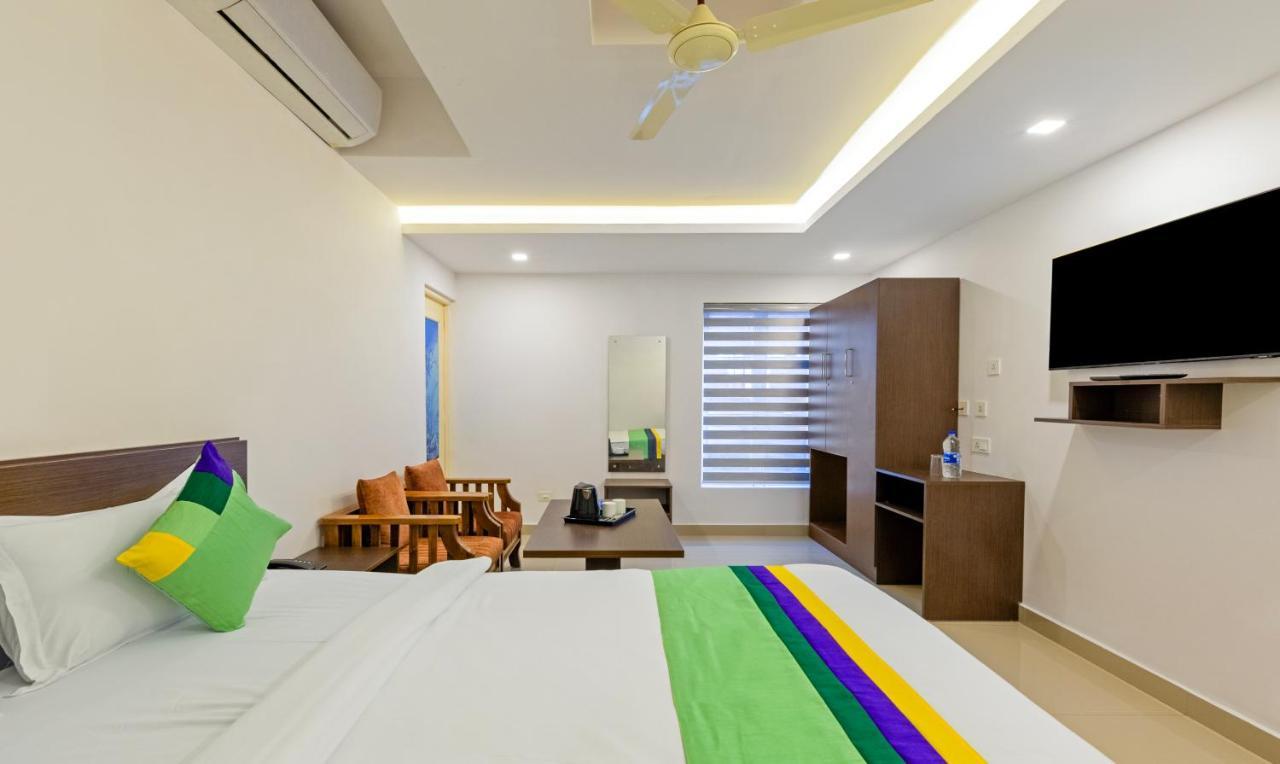 Treebo Trend Airport Avenue Plaza Cochin Airport Hotel Kochi Kültér fotó