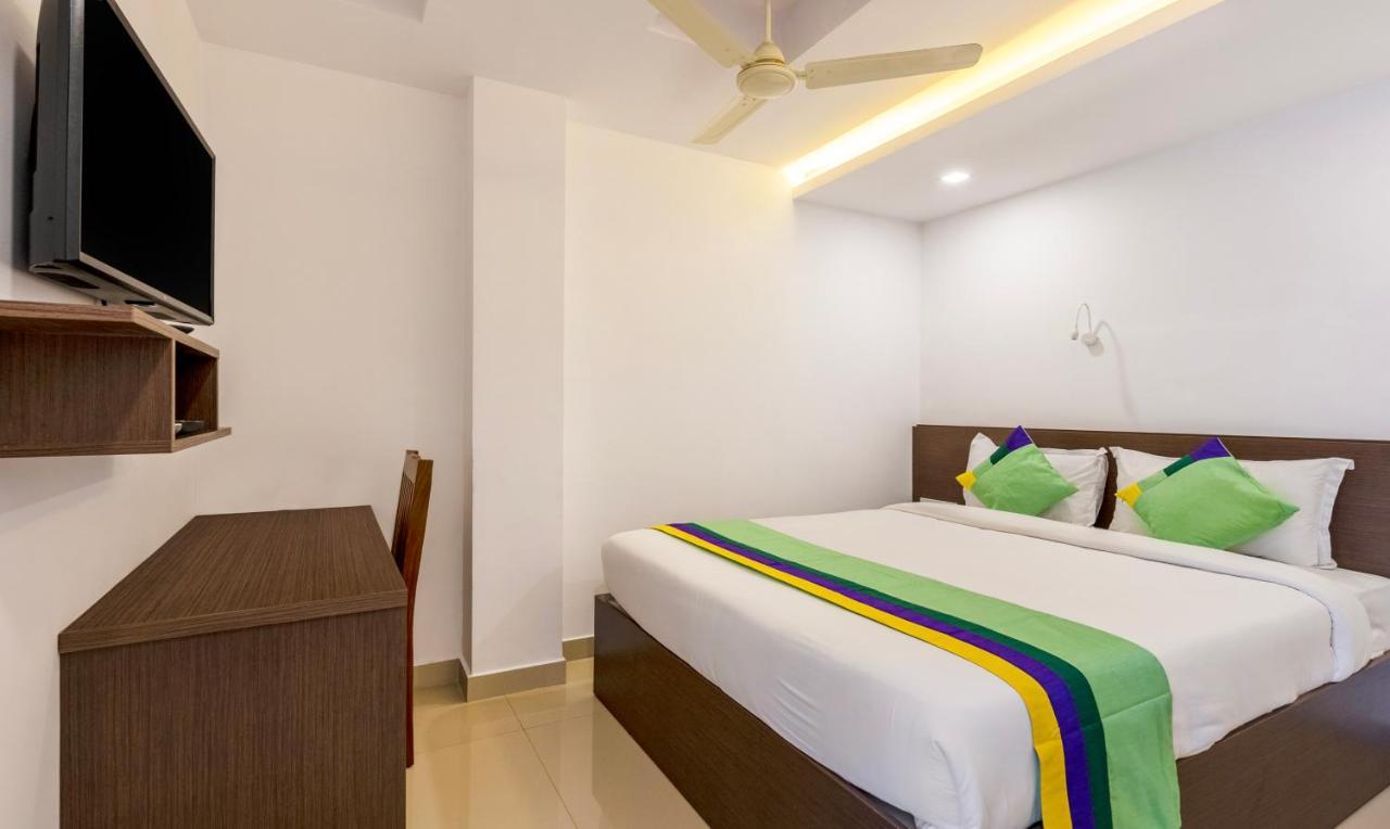 Treebo Trend Airport Avenue Plaza Cochin Airport Hotel Kochi Kültér fotó